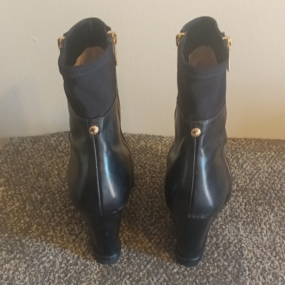Michael Kors black leather women's booties boot wedge heel size 8.5 - Picture 4 of 11